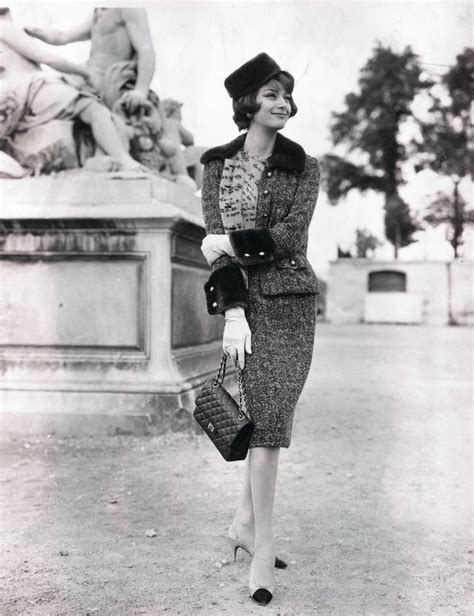 chanel 1955 spring collection|1950 chanel powersuit.